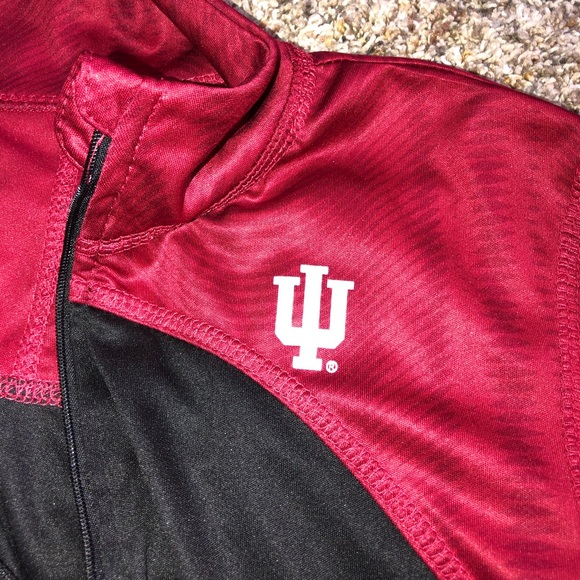 Women’s IU Zip Up - Picture 3 of 4
